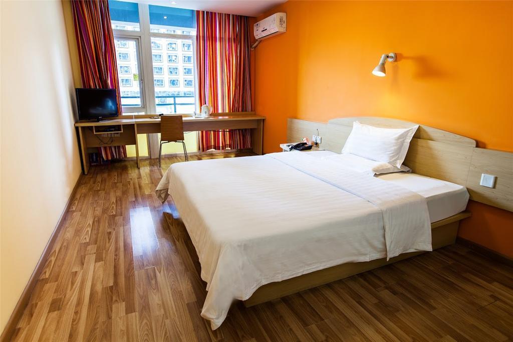 7 Days Inn Heze Mudan Road Branch Eksteriør billede